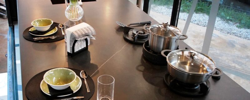 Neolith food and roll