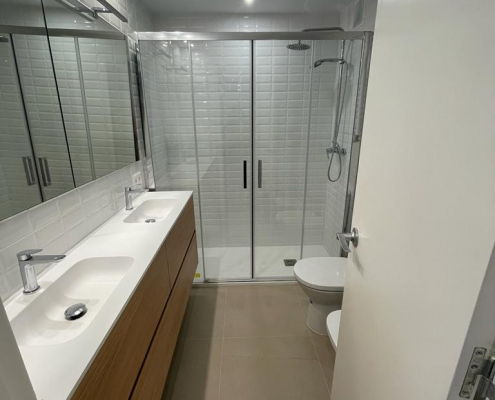 Reforma de un baño en un piso del Eixample de Barcelona